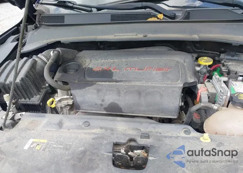 2018 Jeep Compass Latitude 4X4 из США, поврежденный, VIN 3C4NJDBB9JT239625